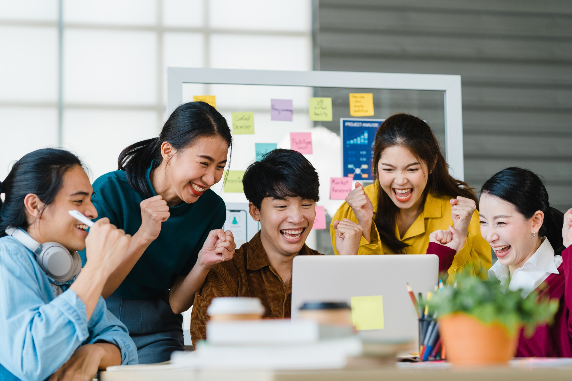 group-asia-young-creative-people-smart-casual-wear-discussing-business-celebrate-giving-five-after-dealing-feeling-happy-signing-contract-agreement-office-coworker-teamwork-concept2